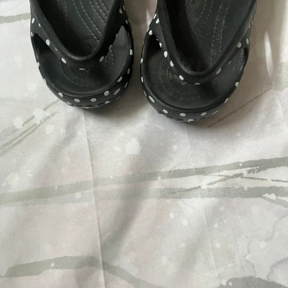 CROCS Black and White Polka Dot Flats with Red Bow - Picture 4 of 5
